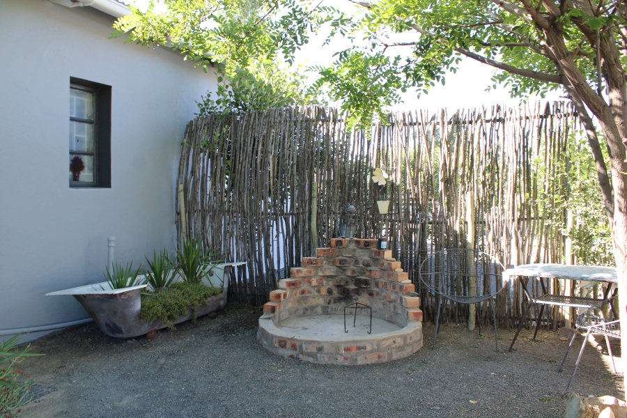 4 Bedroom Property for Sale in Sutherland Northern Cape